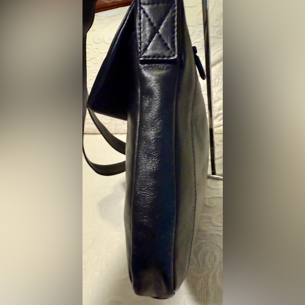 Gently Used Derek Alexander Black Leather Messenger Bag - Picture 6 of 7